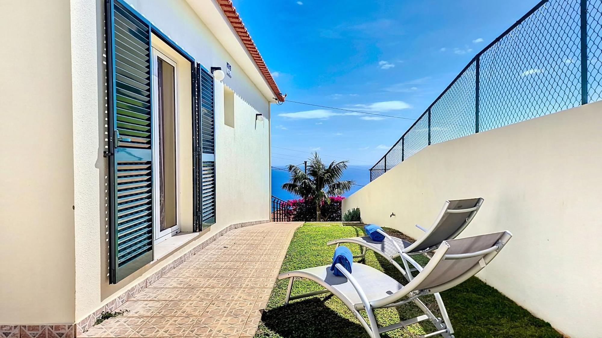 Casa Eleanor By Lovelystay Calheta  Esterno foto