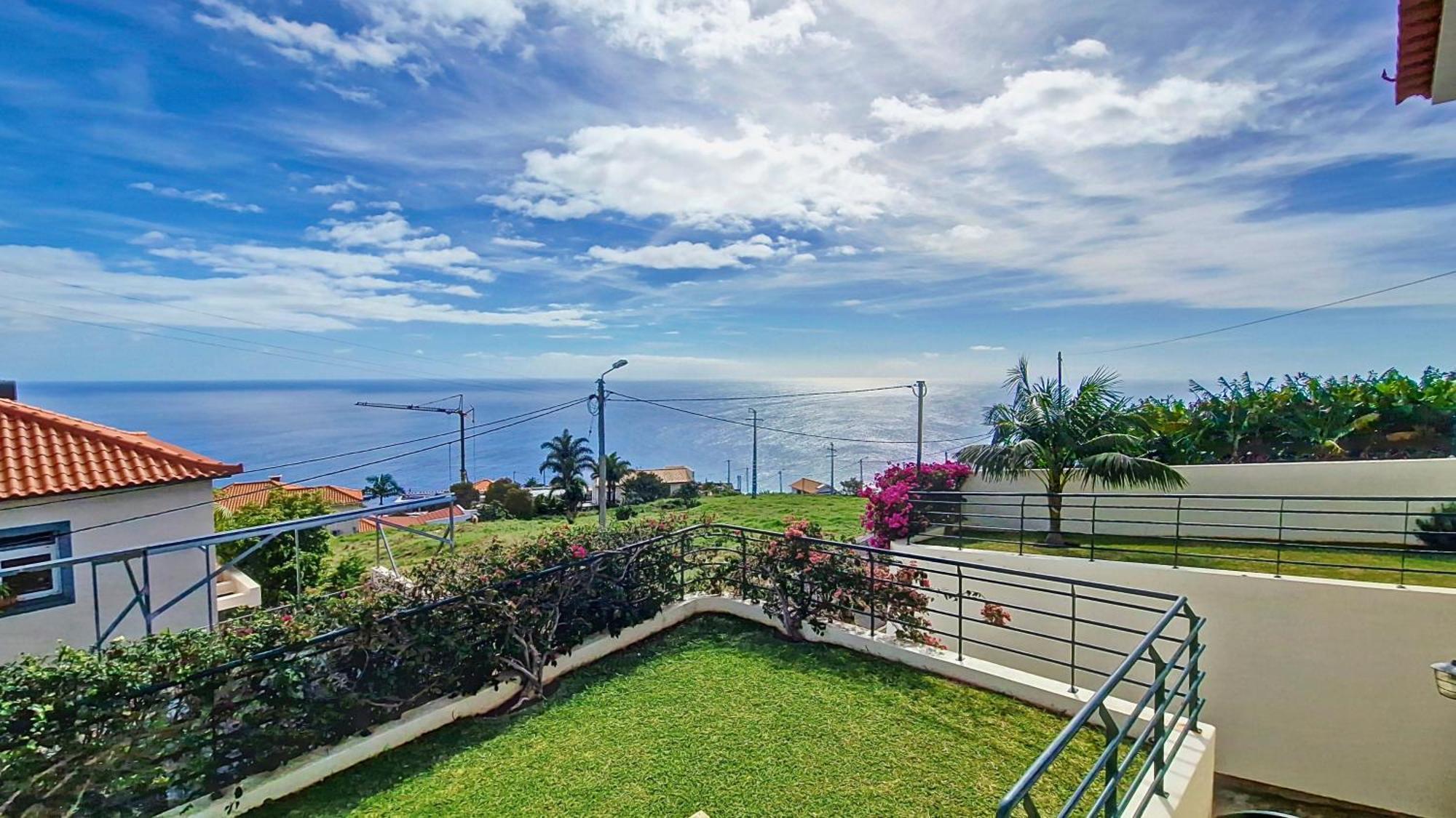 Casa Eleanor By Lovelystay Calheta  Esterno foto
